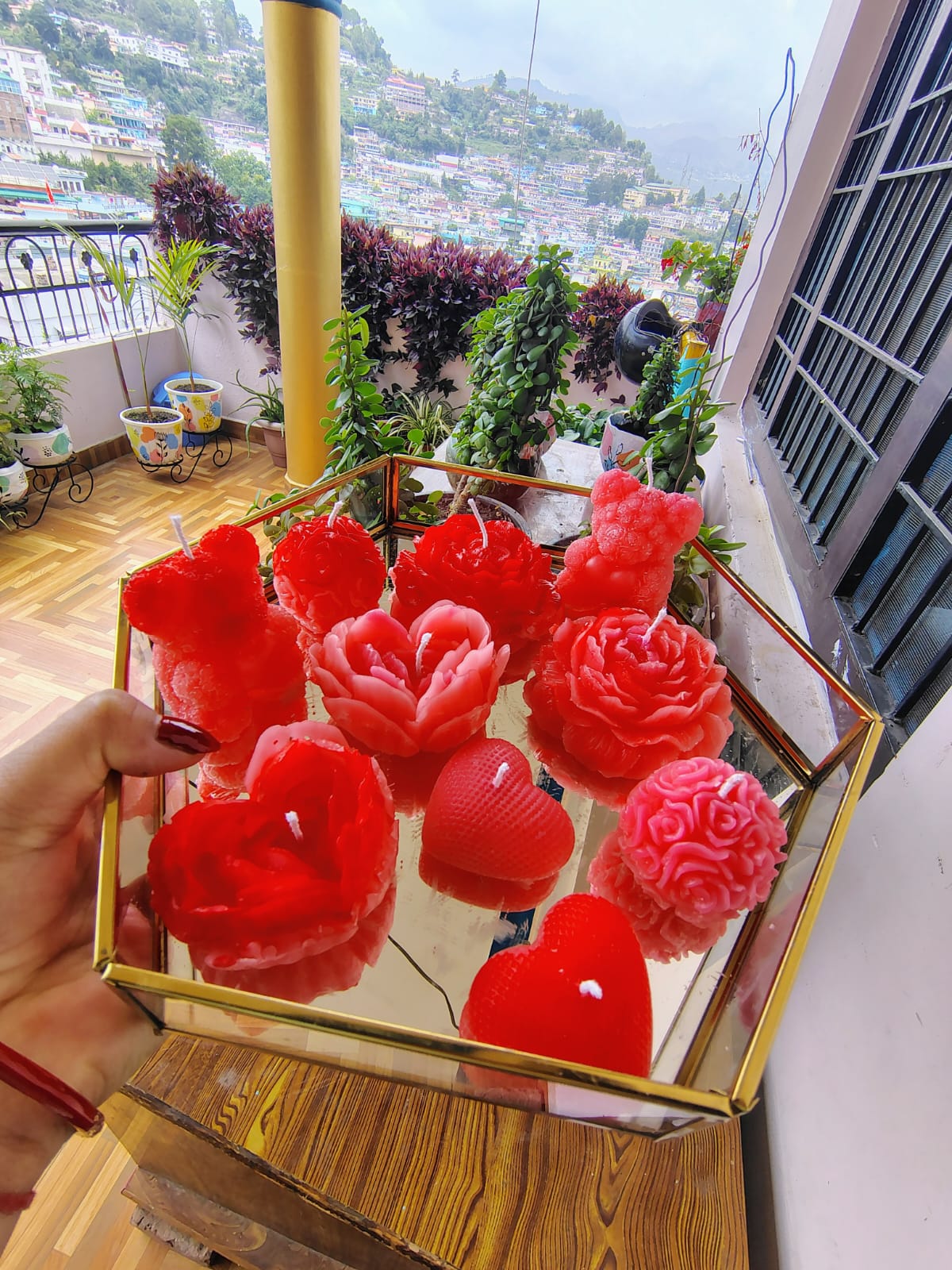 Hex Tray with Mini Hearts